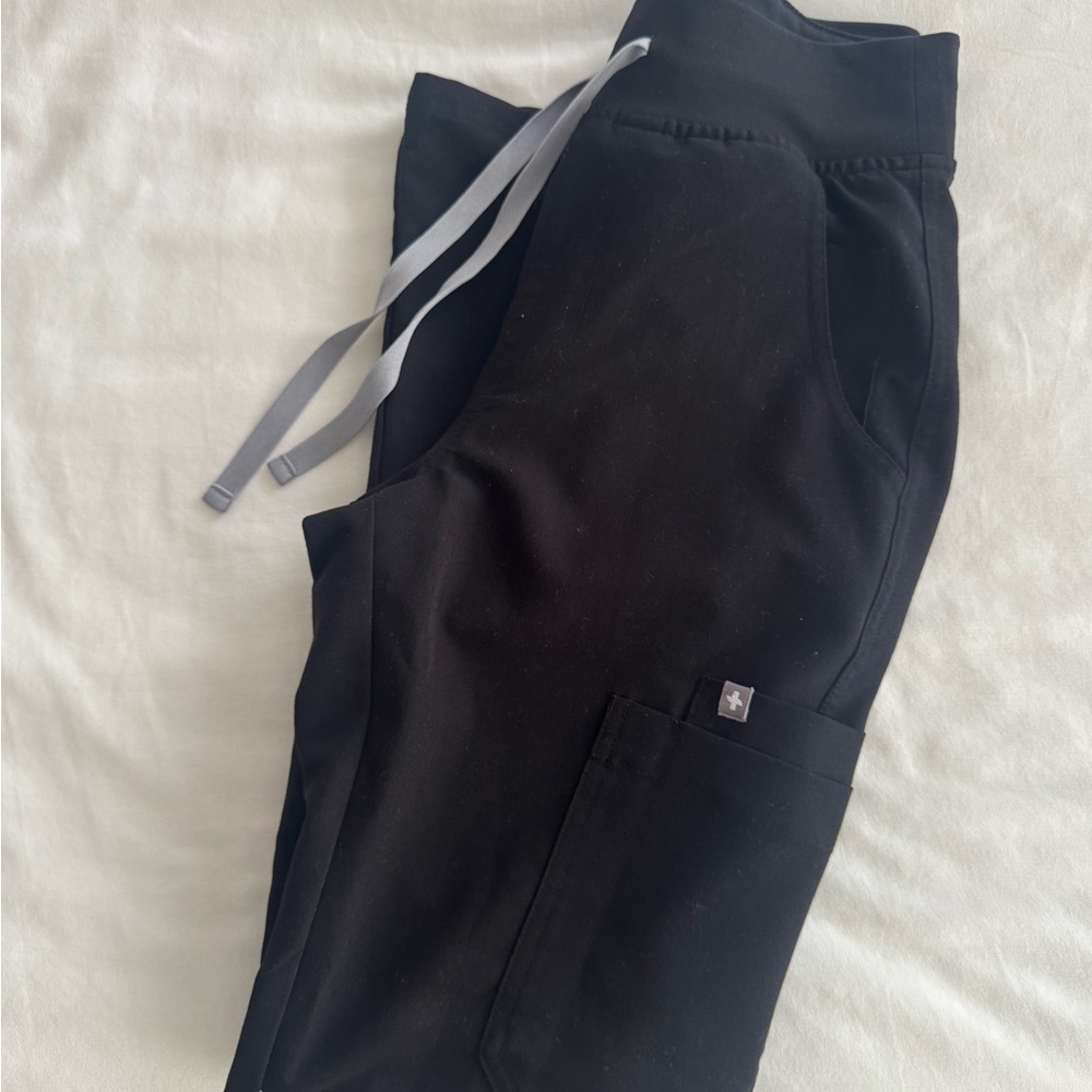 Figs Black Yola Skinny